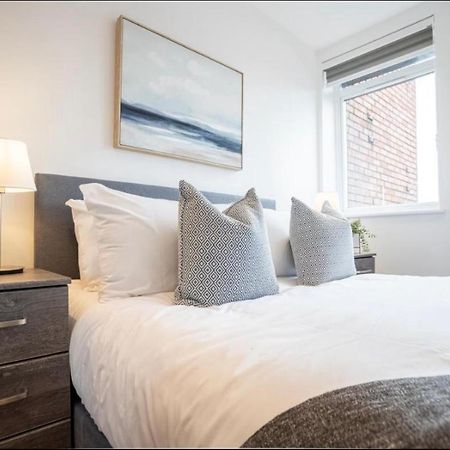 Two Bedrooms, Two Bath, Up To 3 Beds 1 Sofa - Slough Windsor Legoland Экстерьер фото