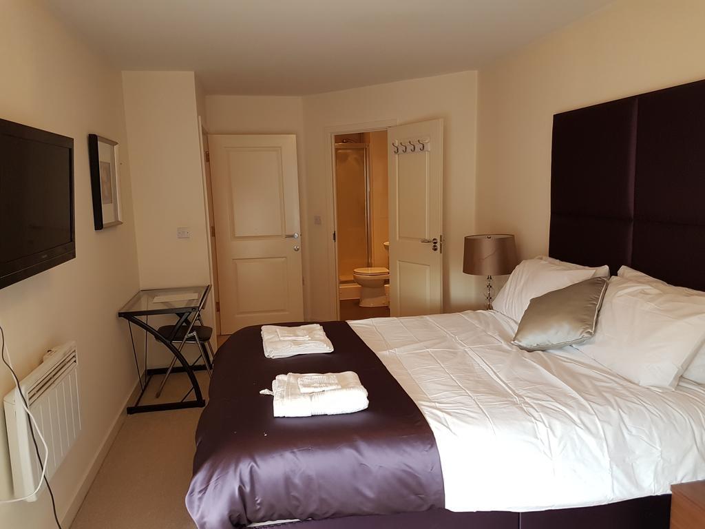Two Bedrooms, Two Bath, Up To 3 Beds 1 Sofa - Slough Windsor Legoland Экстерьер фото